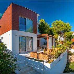 5 bedroom villa with heated infinity pool and sea views near Milna, Brac Island, sleeps 10